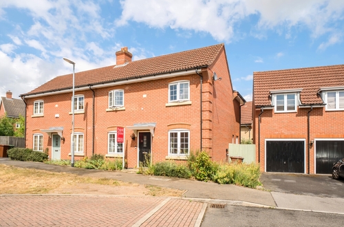 Gabriel Crescent, Lincoln