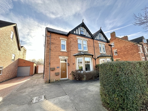103 Barrowby Road, Grantham