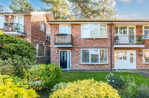 Dawley Court, Arnold