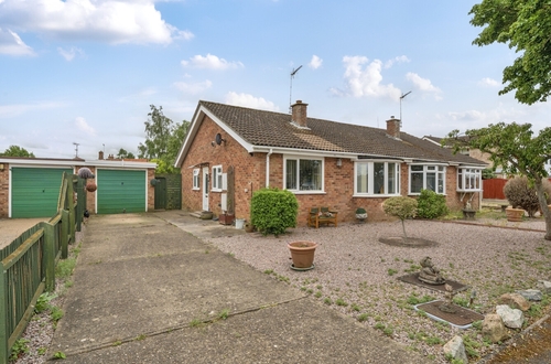 Stray Green, Ruskington