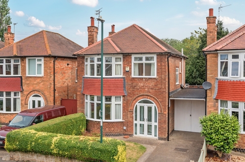 Seaford Avenue, Wollaton